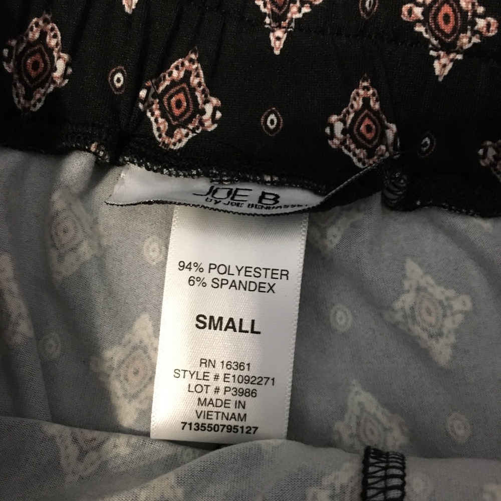 SOLD Super soft pants with tie front - Picture 4 of 4